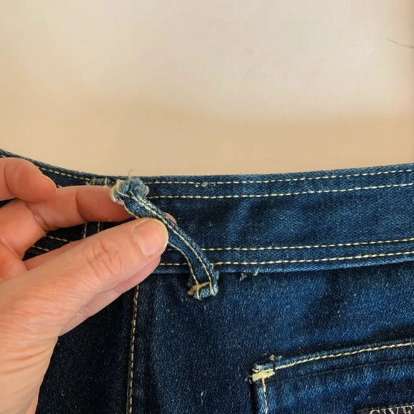 Vintage Givenchy 70's style straight leg  high rise jeans. Size 28. - Picture 9 of 15